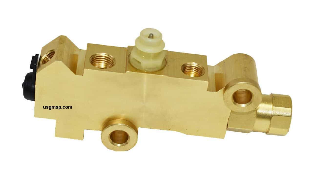 Proportioning valve: 82-92F  - 4 wheel disc